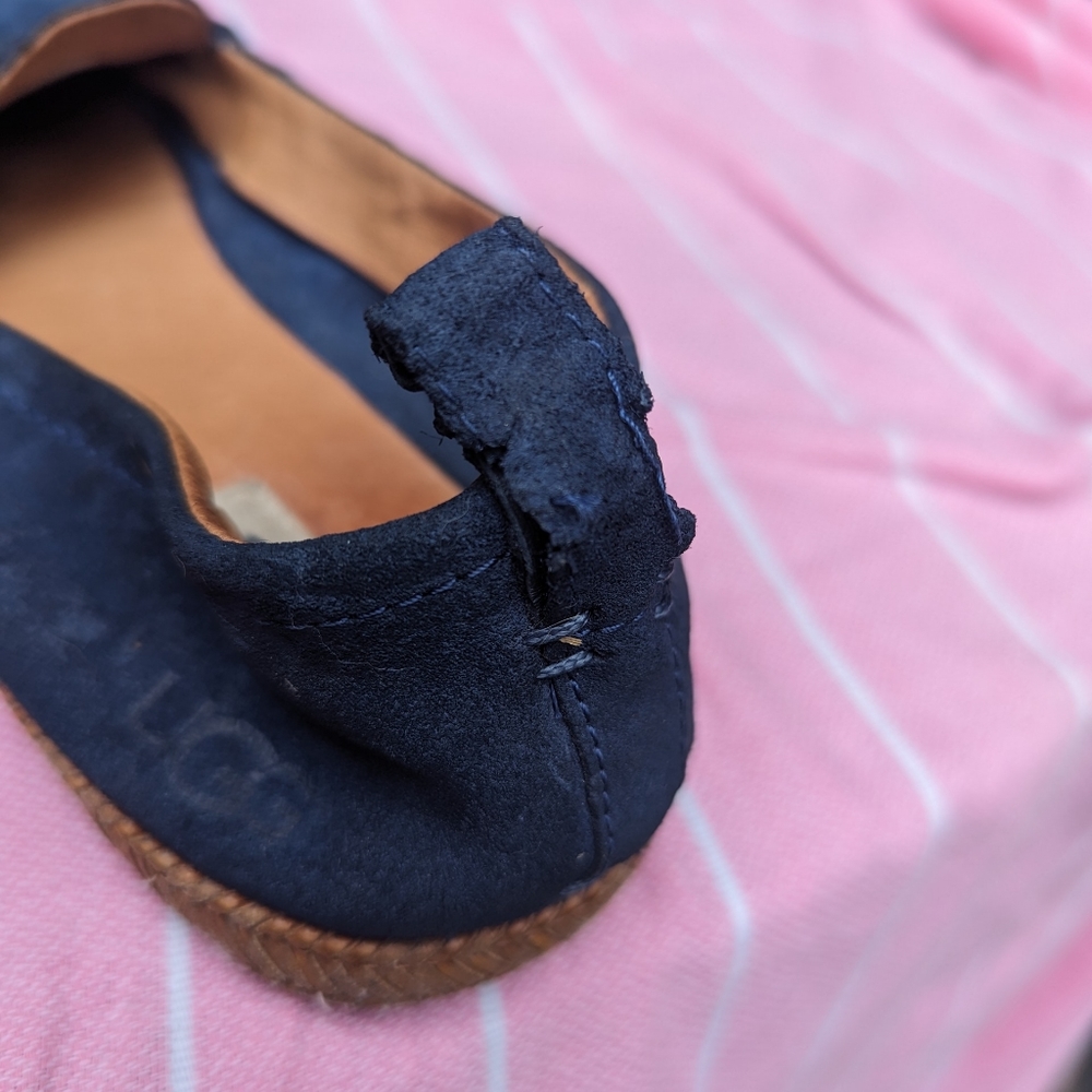 Ugg charlie flat deals